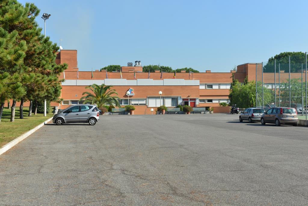 Casa Per Ferie Salesianum Villa Fiumicino Buitenkant foto