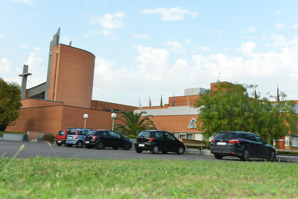 Casa Per Ferie Salesianum Villa Fiumicino Buitenkant foto